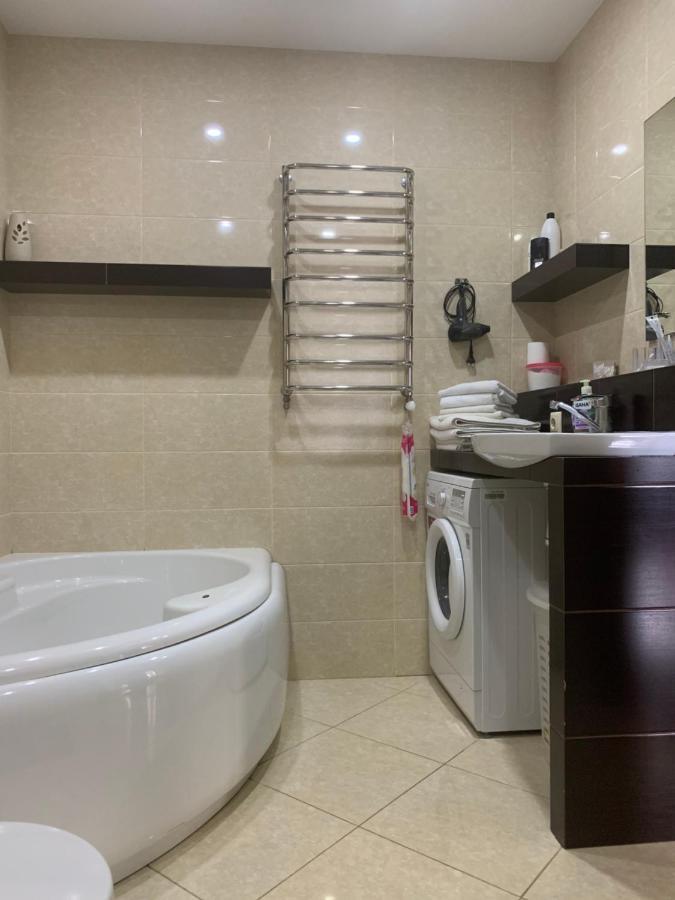 Great Apartment In The City Centre 伊万诺-弗兰科夫斯克 外观 照片
