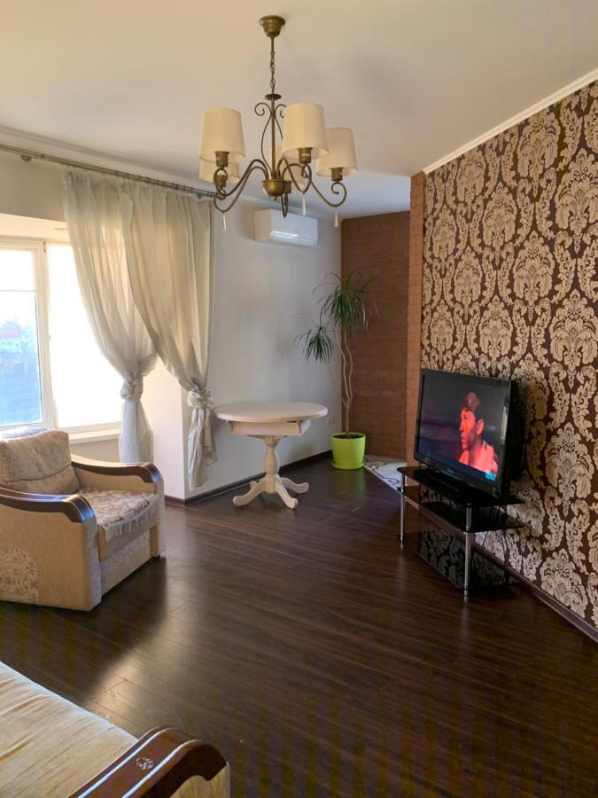 Great Apartment In The City Centre 伊万诺-弗兰科夫斯克 外观 照片